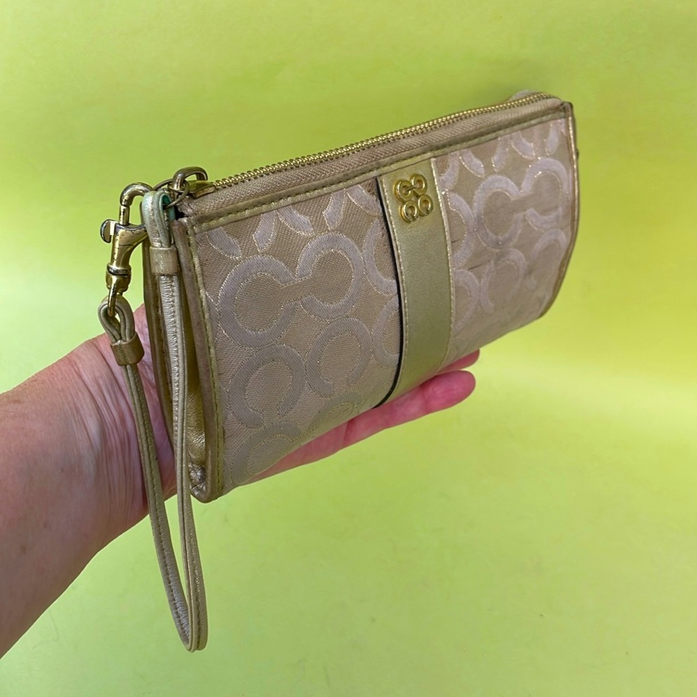 Vintage cream/gold Coach canvas/leather wristlet